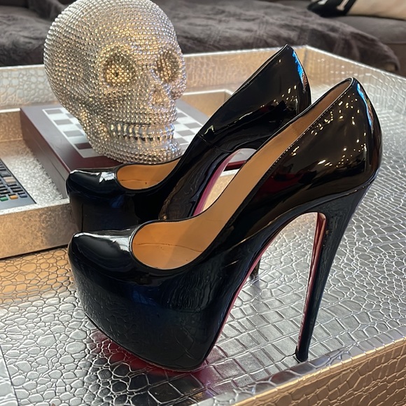 Christian Louboutin Daffodile 160 Patent Leather Platform Pumps Heels size 37 6 - Picture 1 of 10